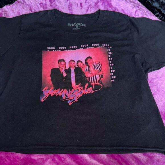 5SOS Bravado Black Graphic T-Shirt - Picture 1 of 4
